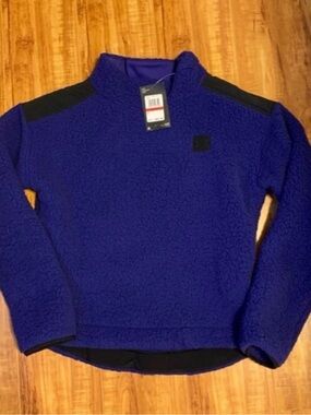 Under Armour Sweater